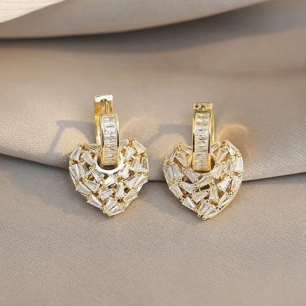 NEW 14k Gold Diamond Baguette Heart Hoop Earrings Gold Heart Huggies